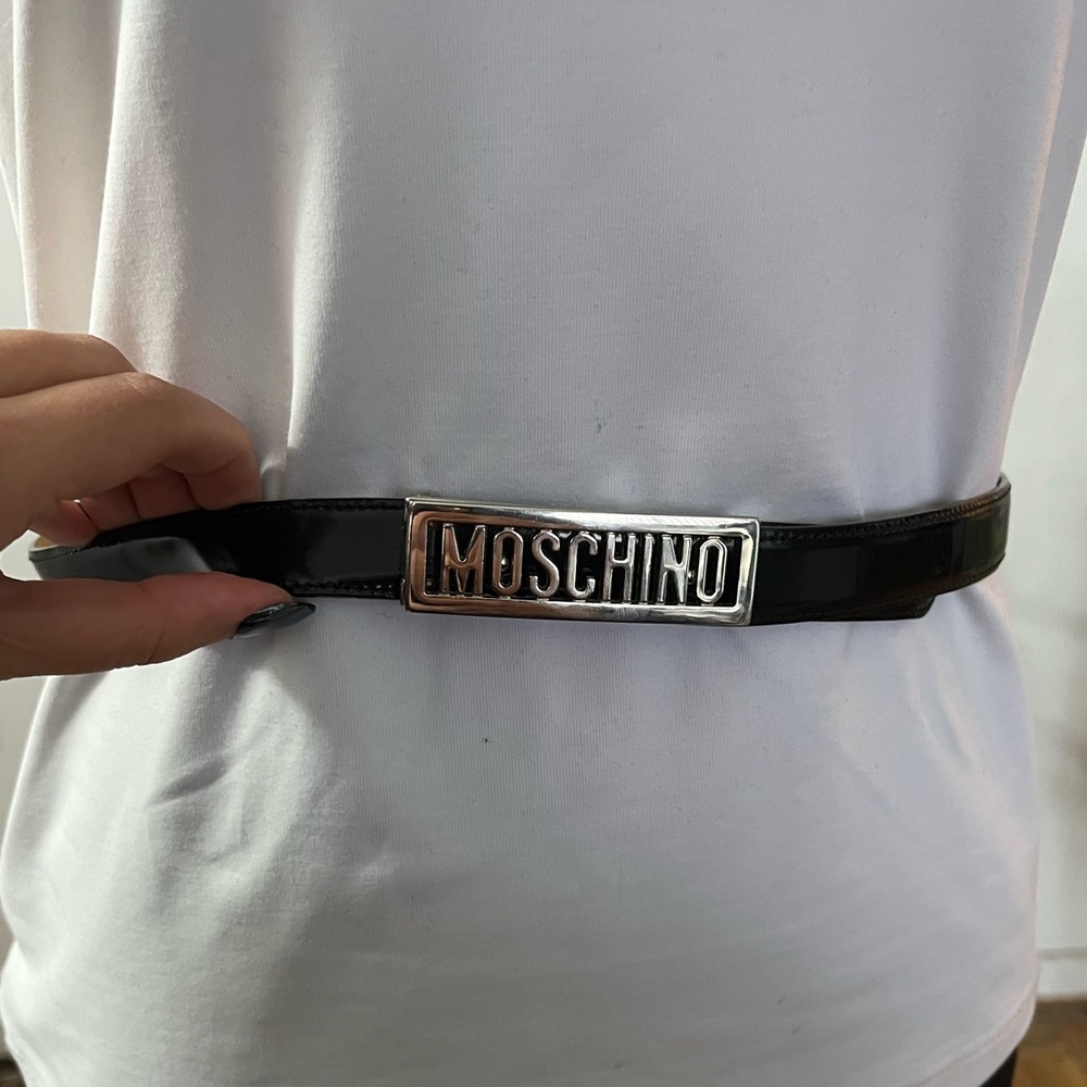 Moschino vintage genuine leather skinny waist belt